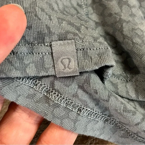 Lululemon Loop Around Tee - Picture 6 of 8